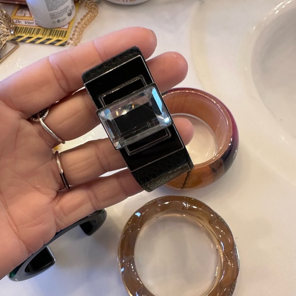 Various bracelets - Picture 5 of 5